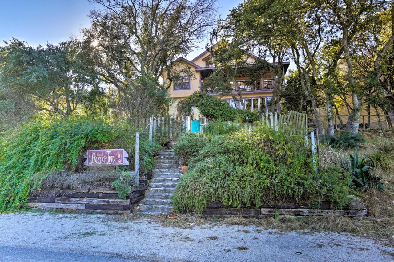 Exotic Home With Patio And Grill Walk To Canyon Lake! Exteriör bild